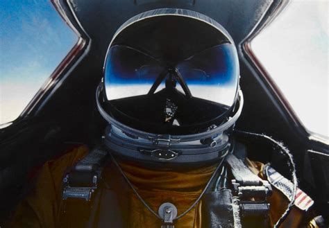 SR-71 Blackbird helmet